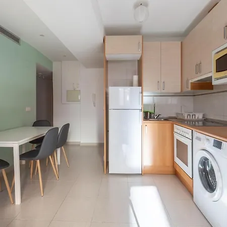 Ar3 - Piso 2 A 5 Minutos Del Pilar, Posibilidad De Parking No Incluido דירה