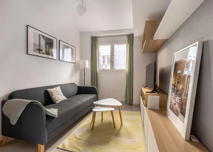 Ar6 - Piso 2 A 5 Minutos Del Pilar, Posibilidad De Parking No Incluido *